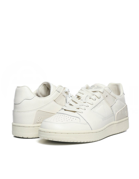 GUESS თბილისი - photo 2