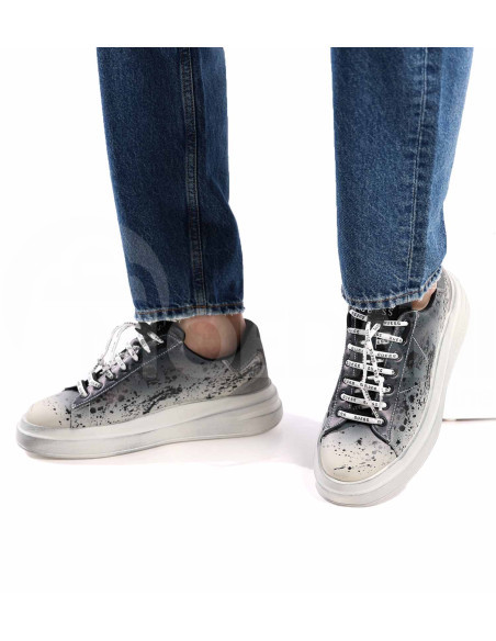 GUESS თბილისი - photo 2