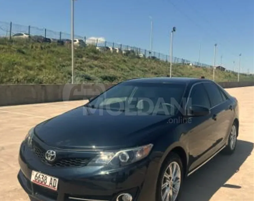 Toyota Camry 2.5L 2014 Тбилиси - изображение 1