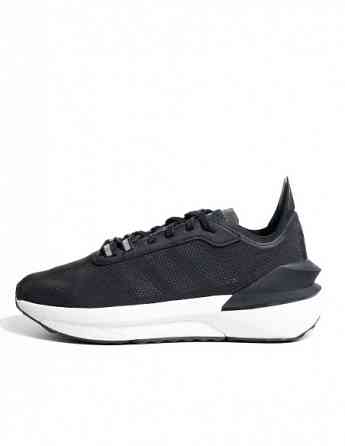 Adidas - AVRYN Тбилиси