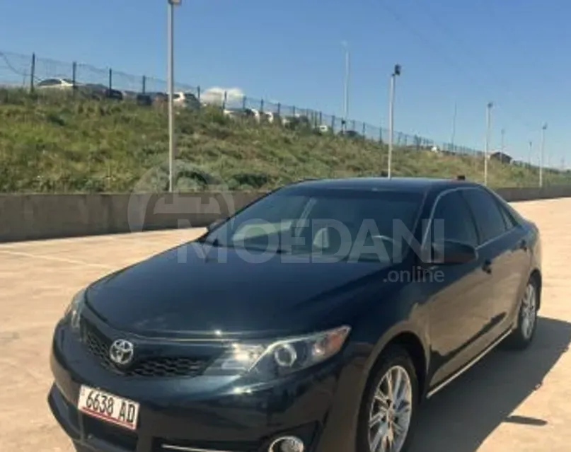 Toyota Camry 2.5L 2014 Тбилиси - изображение 1
