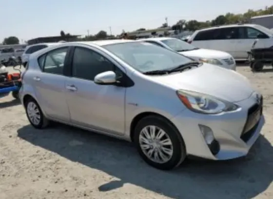 Toyota Prius C 2015 თბილისი