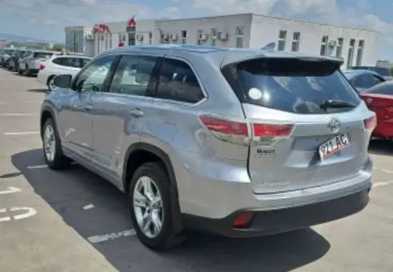 Toyota Highlander 2015 Тбилиси