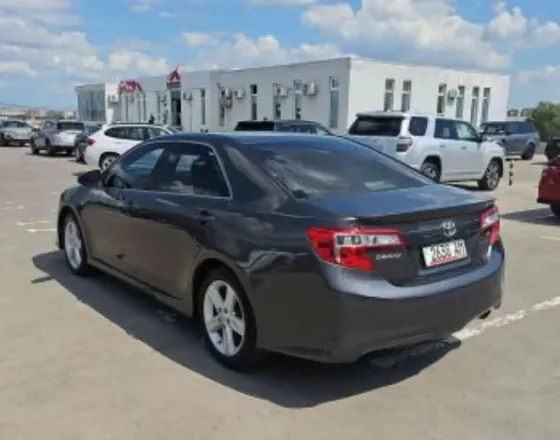 Toyota Camry 2014 თბილისი