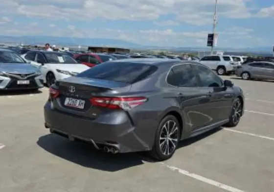 Toyota Camry 2018 თბილისი