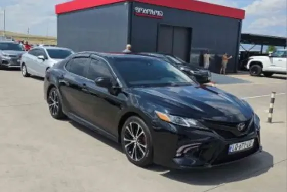 Toyota Camry 2018 თბილისი