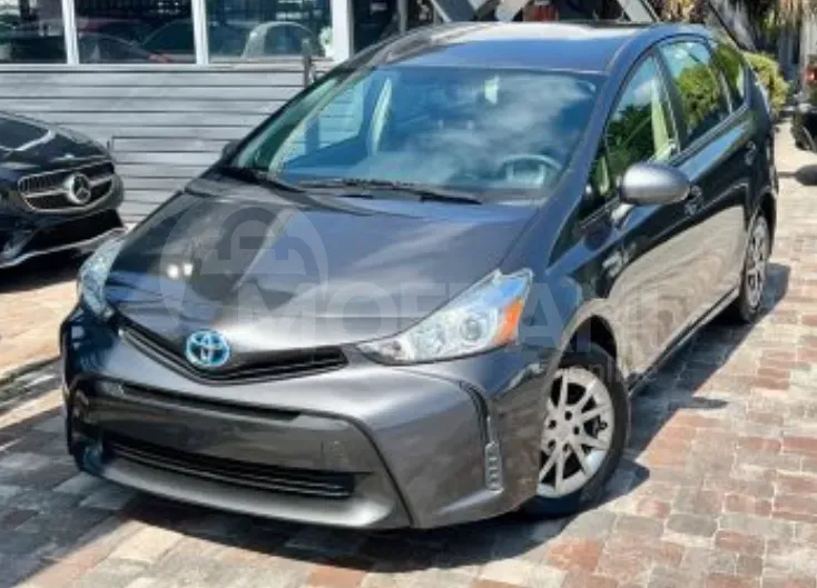 Toyota Prius V 1.8L 2017 Тбилиси - изображение 1