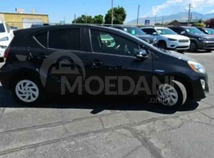 Toyota Prius C 1.5L 2016 Тбилиси - изображение 4