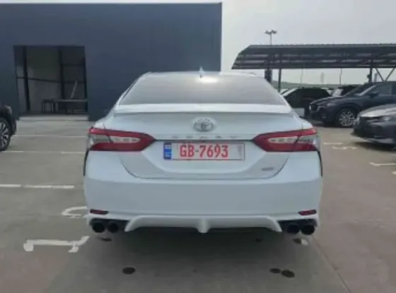 Toyota Camry 2018 თბილისი