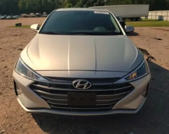 Hyundai Elantra 2019 თბილისი