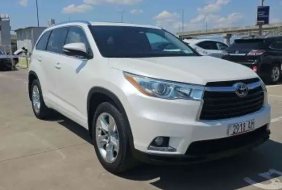 Toyota Highlander 2016 თბილისი