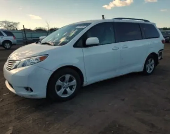Toyota Sienna 2017 Tbilisi