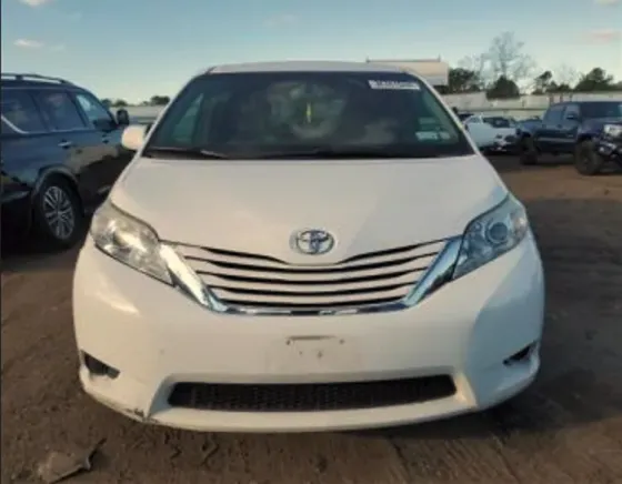 Toyota Sienna 2017 Tbilisi