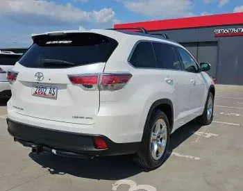 Toyota Highlander 2016 თბილისი