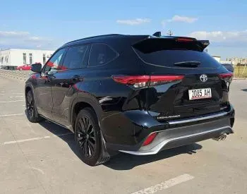 Toyota Highlander 2023 თბილისი