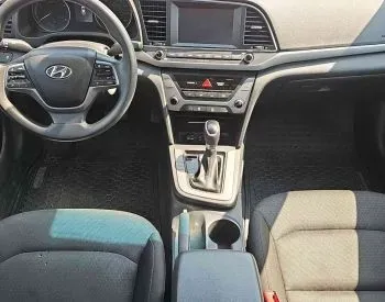 Hyundai Elantra 2018 თბილისი