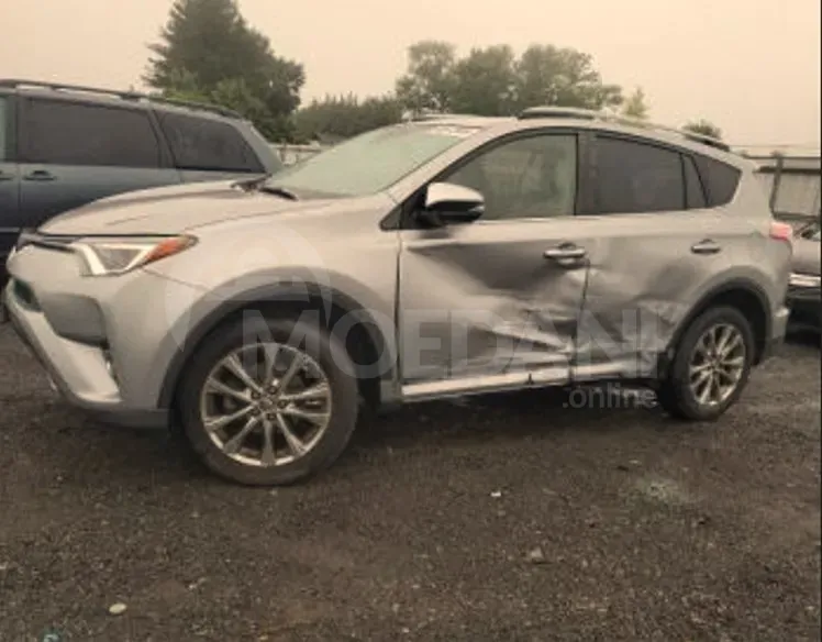 Toyota RAV4 2.5L 2018 Тбилиси - изображение 1