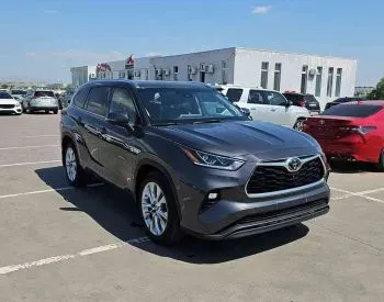 Toyota Highlander 2021 თბილისი