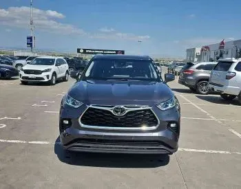 Toyota Highlander 2021 თბილისი