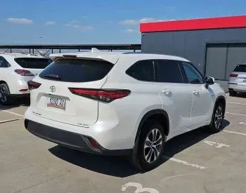 Toyota Highlander 2021 თბილისი