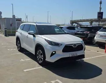 Toyota Highlander 2021 Тбилиси