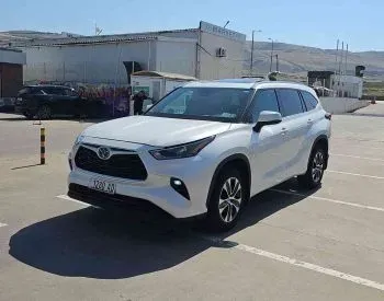 Toyota Highlander 2021 თბილისი