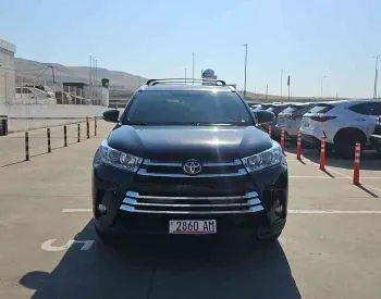 Toyota Highlander 2016 თბილისი