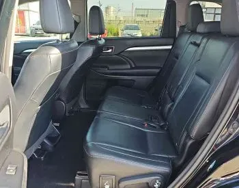 Toyota Highlander 2016 Тбилиси