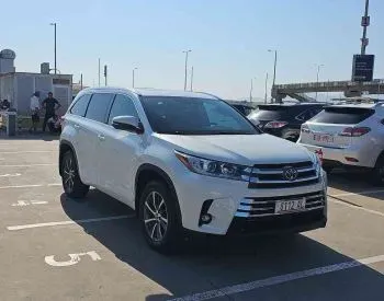 Toyota Highlander 2017 Тбилиси