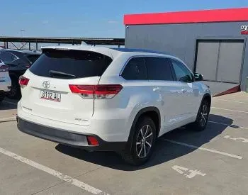 Toyota Highlander 2017 თბილისი