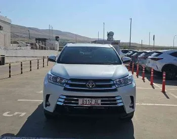 Toyota Highlander 2017 Tbilisi