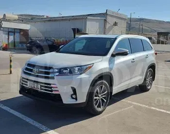 Toyota Highlander 2017 თბილისი - photo 1