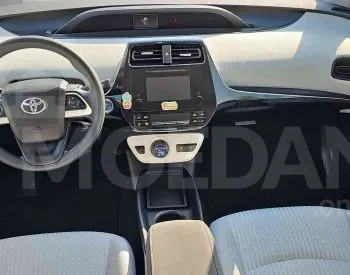 Toyota Prius 1.8L 2016 Тбилиси - изображение 7
