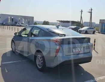 Toyota Prius 1.8L 2016 Тбилиси - изображение 5