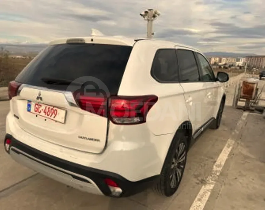 Mitsubishi Outlander 2018 Тбилиси - изображение 4