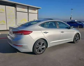 Hyundai Elantra 2017 თბილისი