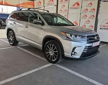 Toyota Highlander 2018 თბილისი