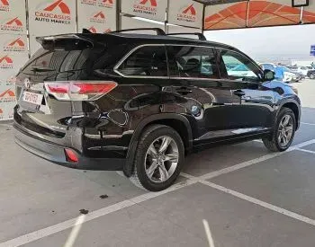 Toyota Highlander 2016 Тбилиси