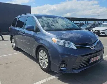 Toyota Sienna 2015 Tbilisi