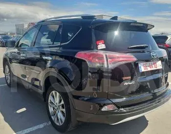 Toyota RAV4 2.5L 2016 Тбилиси - изображение 6