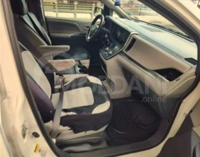 Toyota Sienna 3.5L 2016 Тбилиси - изображение 5