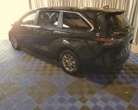 Toyota Sienna 2023 Tbilisi