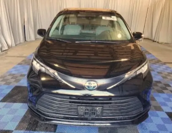 Toyota Sienna 2023 Tbilisi