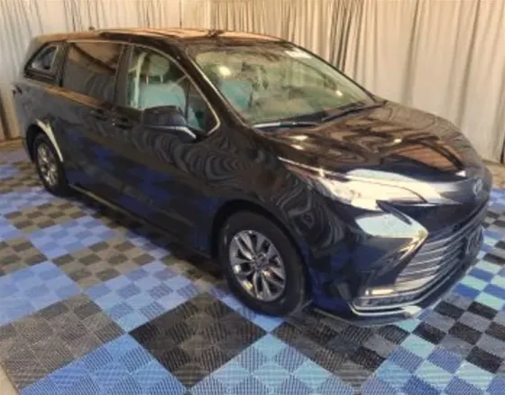 Toyota Sienna 2023 Tbilisi