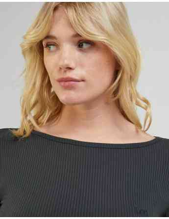 Lee - LS BOAT NECK TEE Tbilisi
