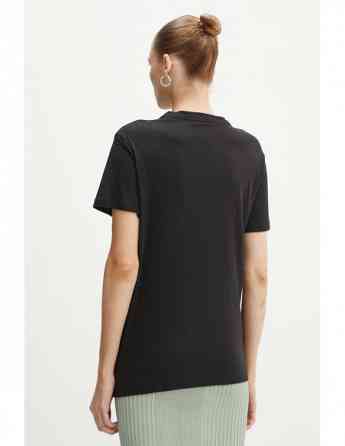 GUESS - SS CN PYRAMID STUDS TEE Tbilisi