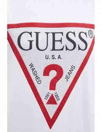 GUESS - SS CN SHINY TRIANGLE TEE Tbilisi