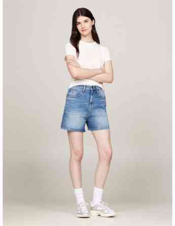 Tommy Jeans - TJW SLIM VARSITY EXPLORER TEE თბილისი