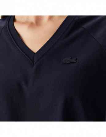 Lacoste - Lacoste Women's Relaxed Fit V-Neck T-Shirt Tbilisi