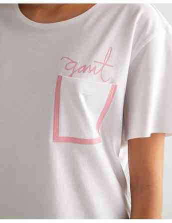 Gant - GRAPHIC POCKET C-NECK T-SHIRT Tbilisi